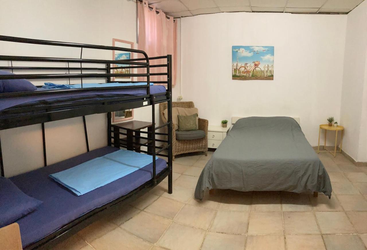 Dotan'S Boutique Guesthouse - By The Beach! Tel Aviv Eksteriør billede