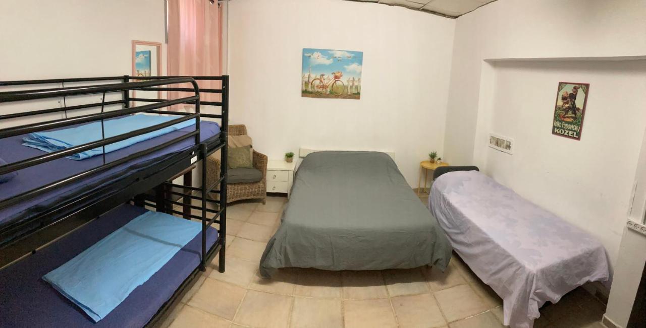 Dotan'S Boutique Guesthouse - By The Beach! Tel Aviv Eksteriør billede