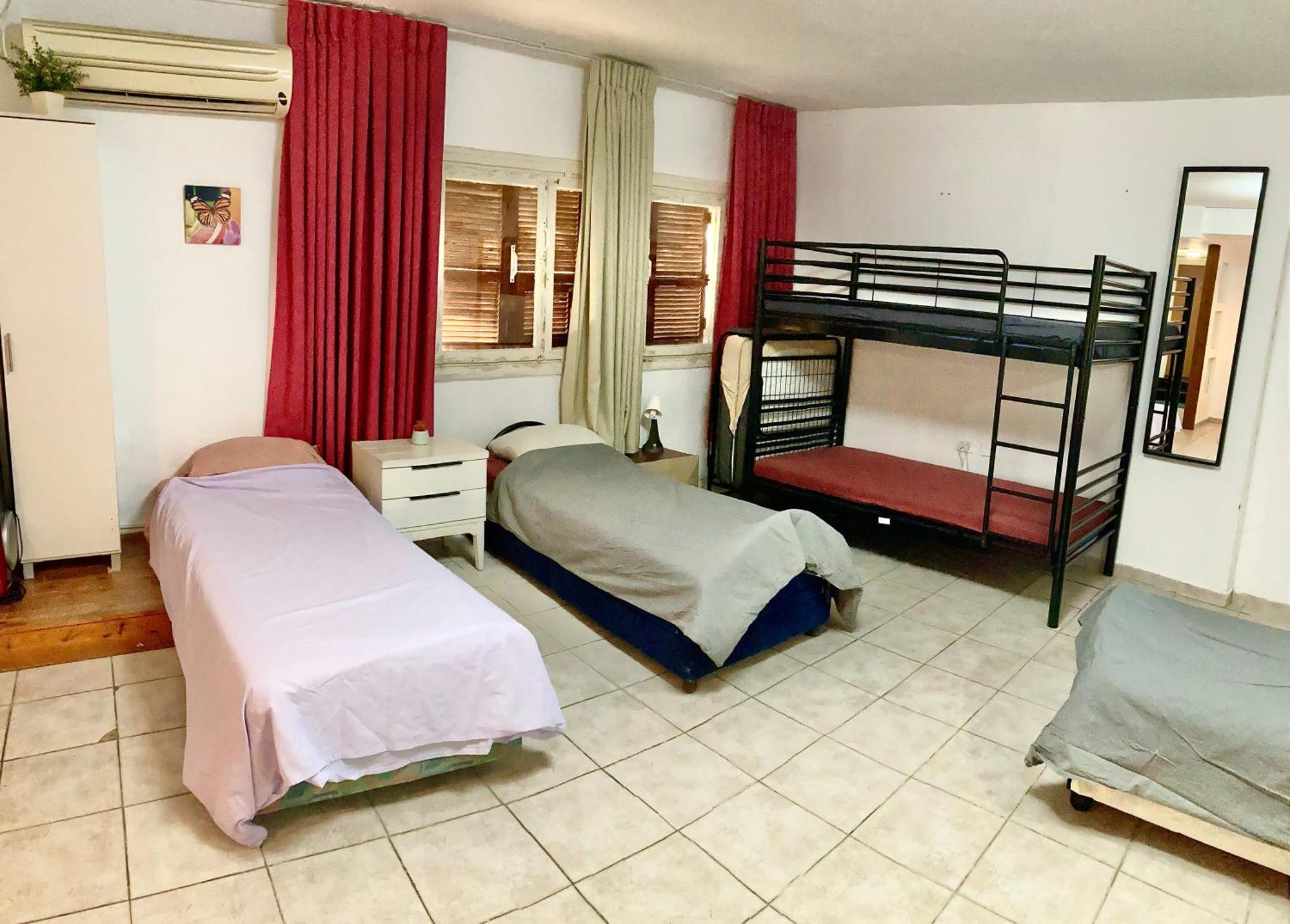 Dotan'S Boutique Guesthouse - By The Beach! Tel Aviv Eksteriør billede
